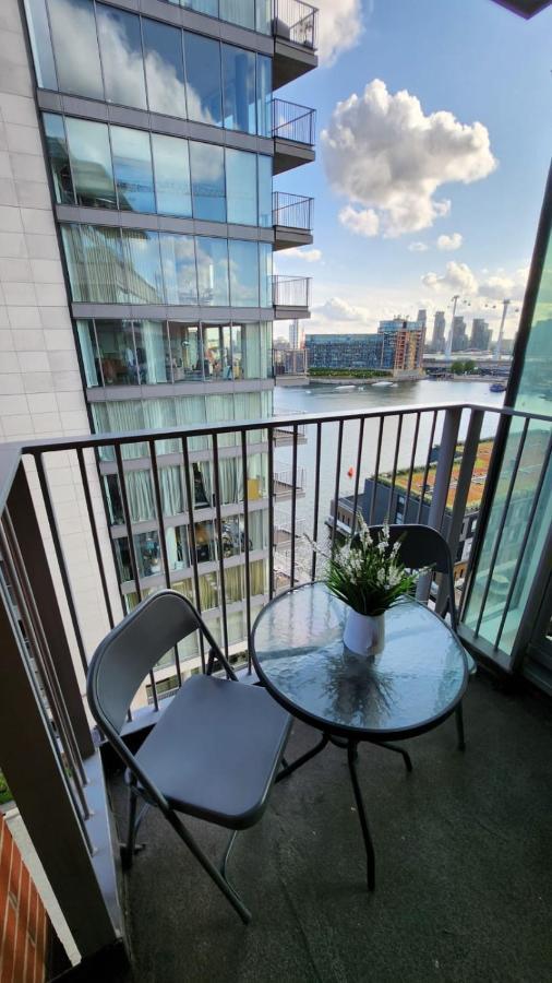 Luxury 2 Bed Apartment Excel London Exterior photo
