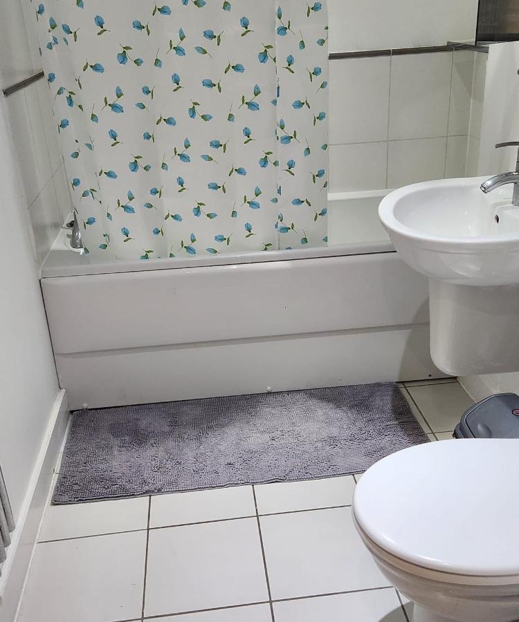 Luxury 2 Bed Apartment Excel London Exterior photo